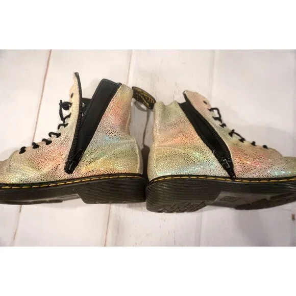 Dr. Martens Girls Holographic Combat Boots – Size 2 - Picture 7 of 11